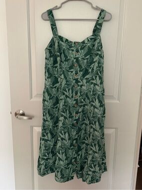 Market and spruce green tank top dress